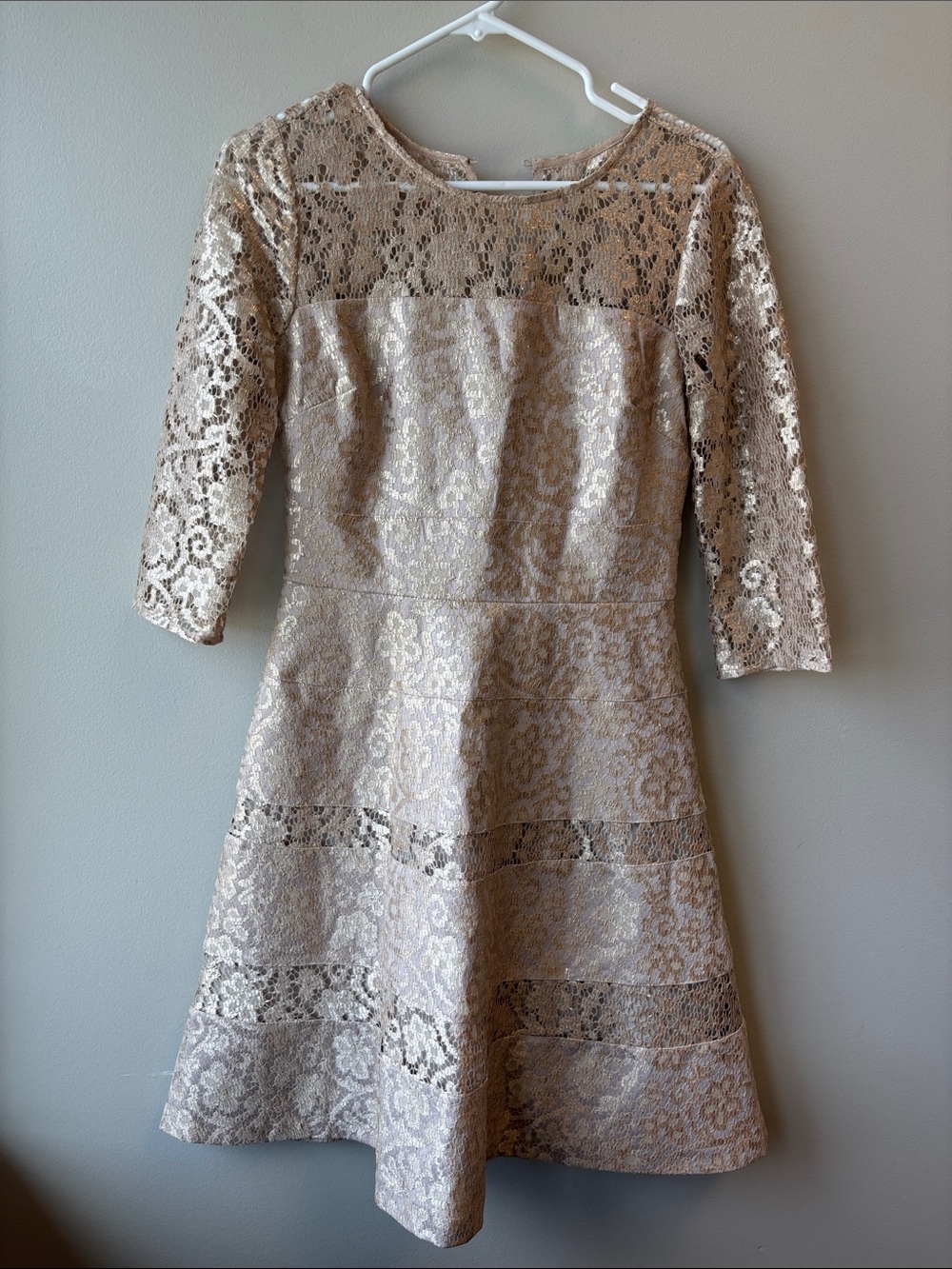 Kay Unger Gold Lace Detail Cocktail Dress